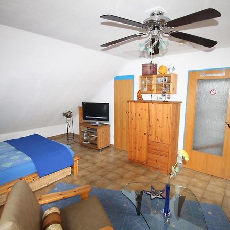 B&B Am See Koeln - Privatzimmer Exteriör bild