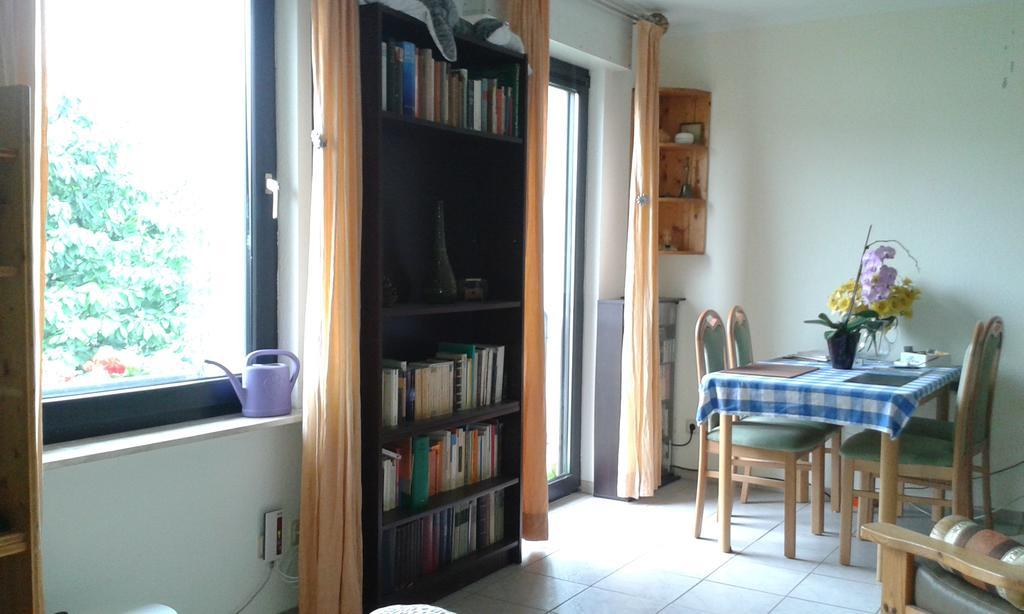 B&B Am See Koeln - Privatzimmer Exteriör bild