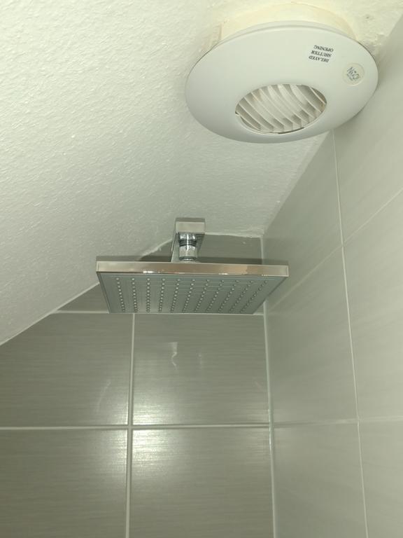 B&B Am See Koeln - Privatzimmer Exteriör bild