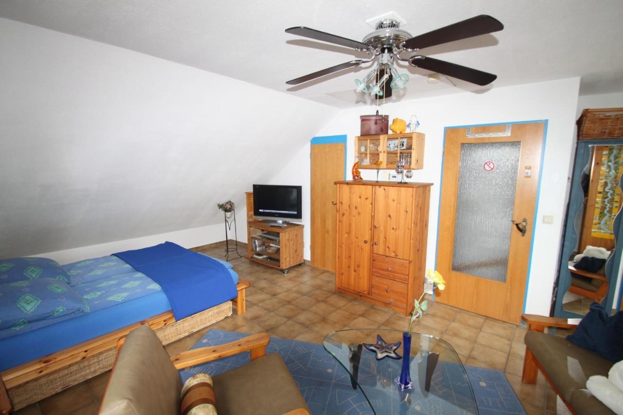 B&B Am See Koeln - Privatzimmer Exteriör bild